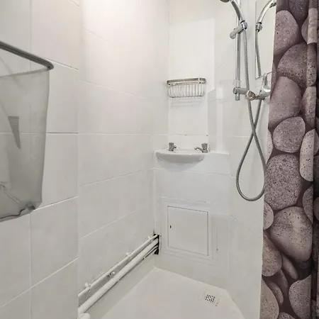 Appartement Ternaux - Welkeys Paris Exterior photo